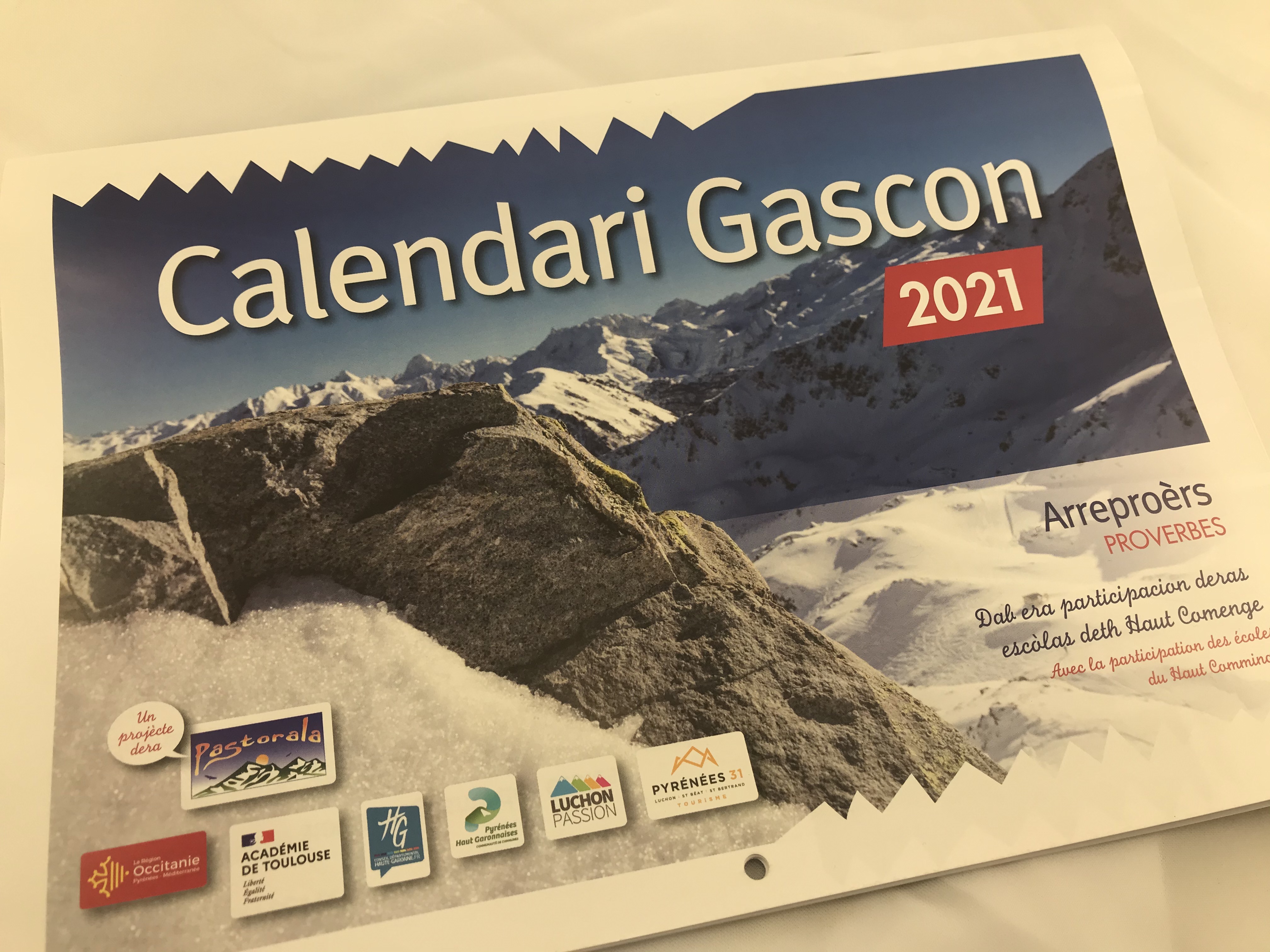 Le calendrier gascon 2021 à retirer à la mairie de Melles