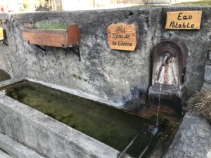 Fontaine eau potable Castillon de Larboust
