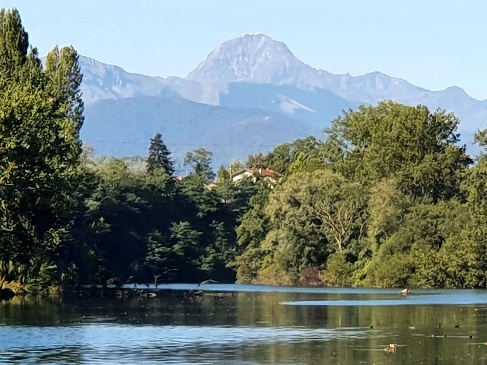 Pavillon bleu pour le lac de Montréjeau dans les Pyrénées 31