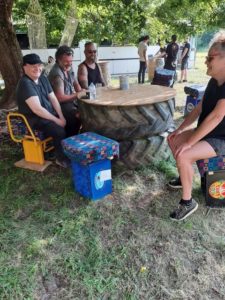 Pierrot enfin à table