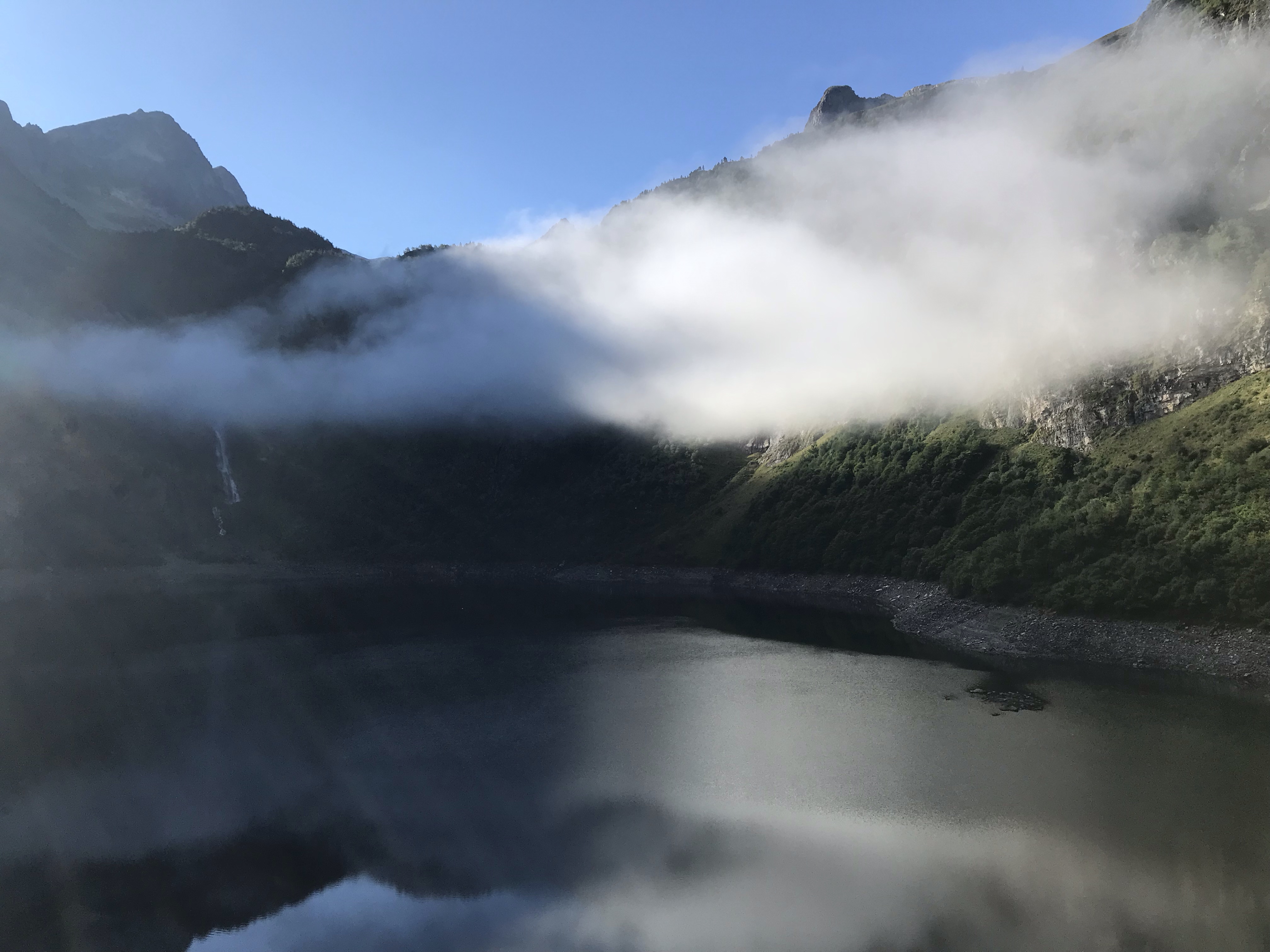 Le lac d'OÔ la randonnée accessible à tous dans les Pyrénées
