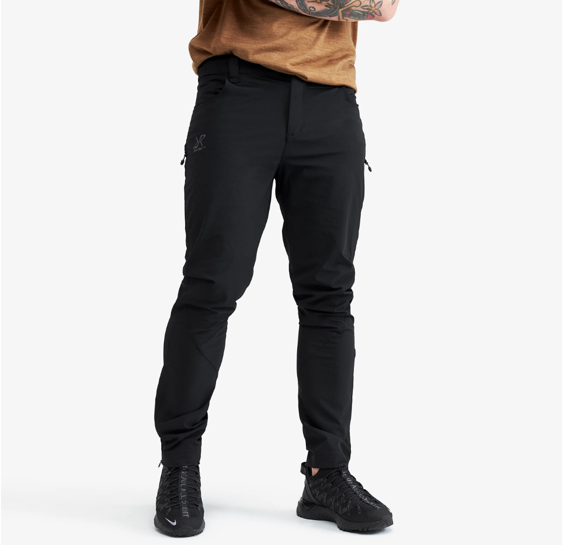 RevolutionRace Suspect Outdoor Pants taillé pour l'outdoor (et la ville)