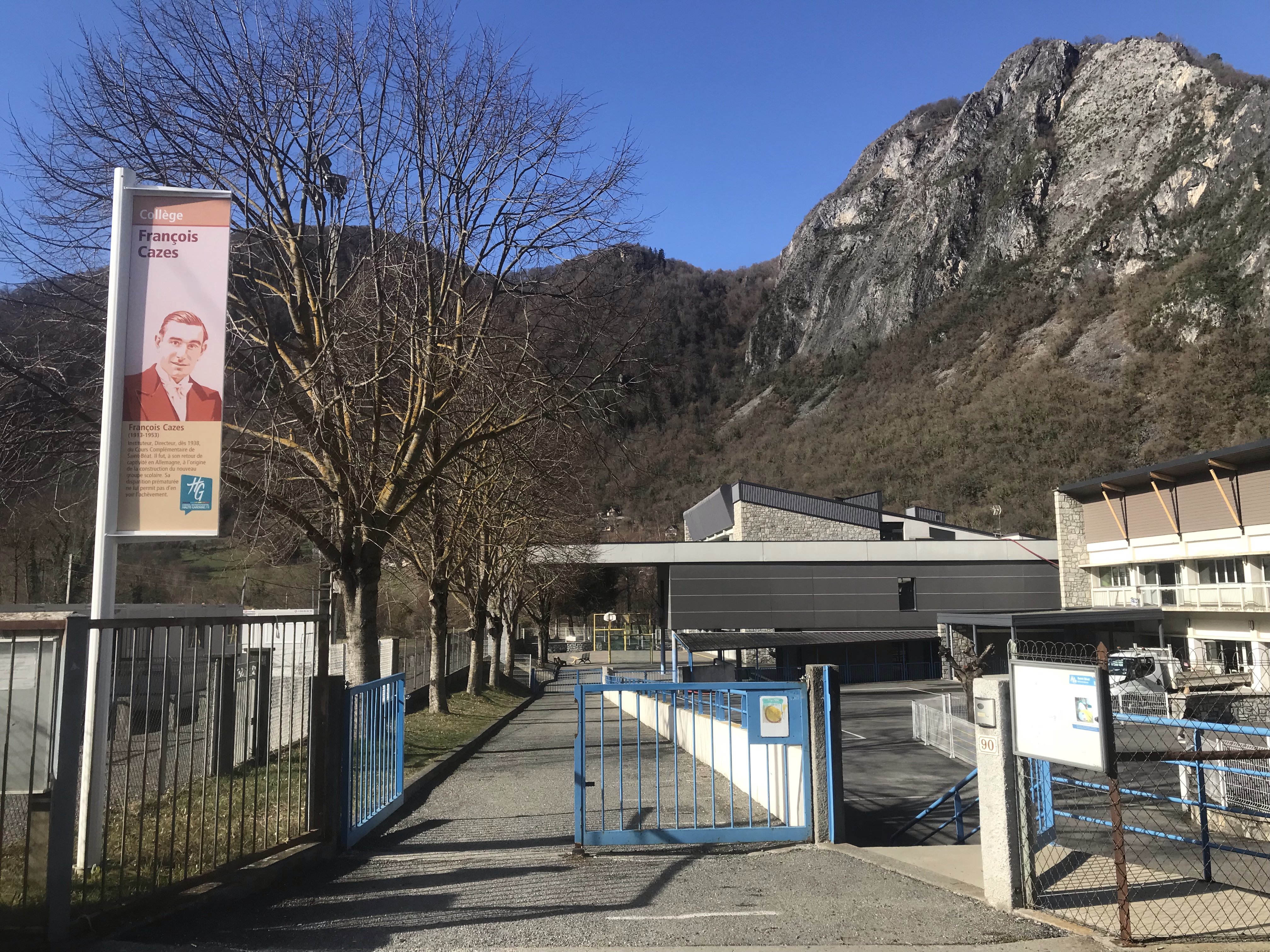 Au collège François Cazes de Saint-Béat-Lez My teacher is missing