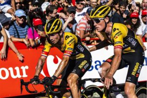 Vuelta 2022 Etape 16 chute de Primoz Roglic