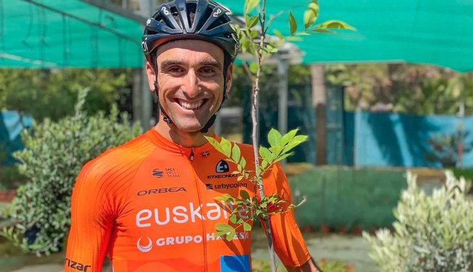 Sur la Vuelta 2022 Luis Angel Maté s'échappe et plante des arbres