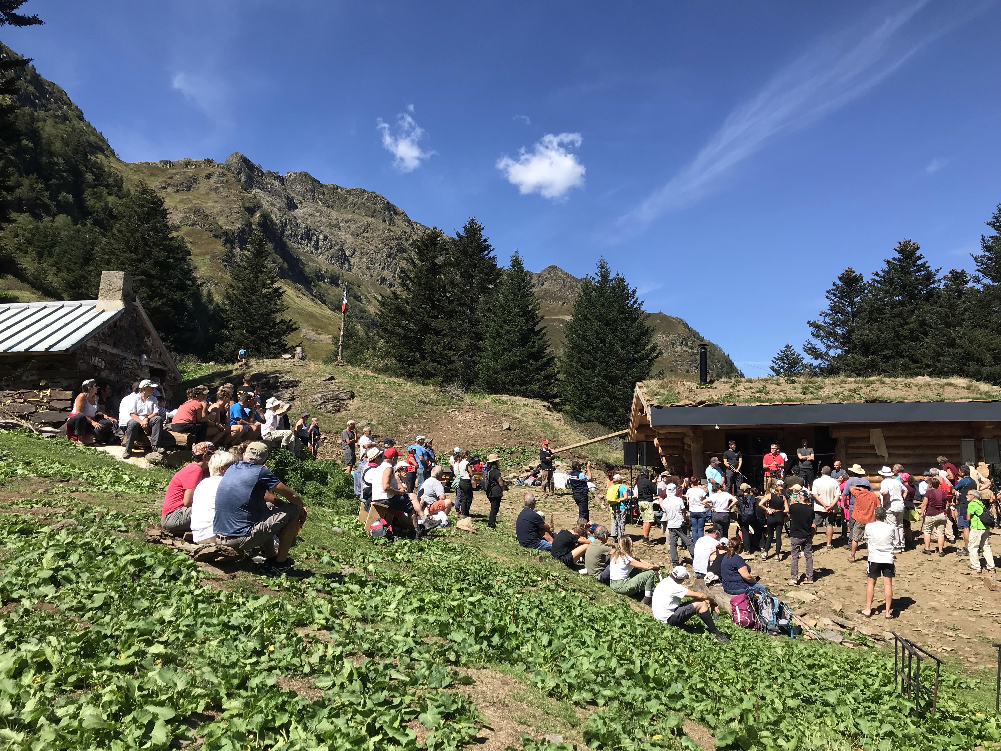 Melles inaugure sa nouvelle cabane pastorale d'Aouéran