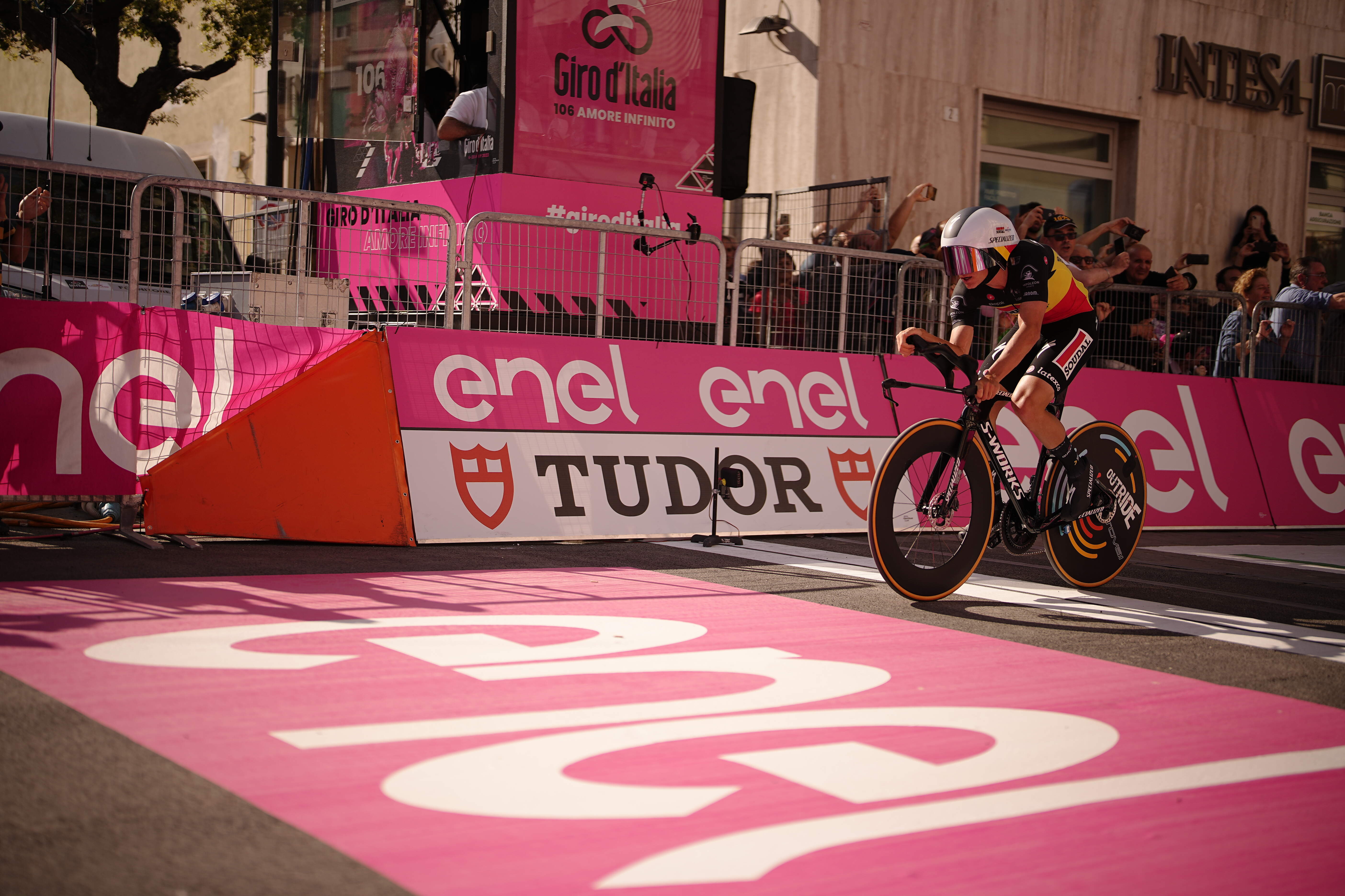 Giro 2023 Comment Remco Evenepoel domine ses adversaires en 20 minutes ?