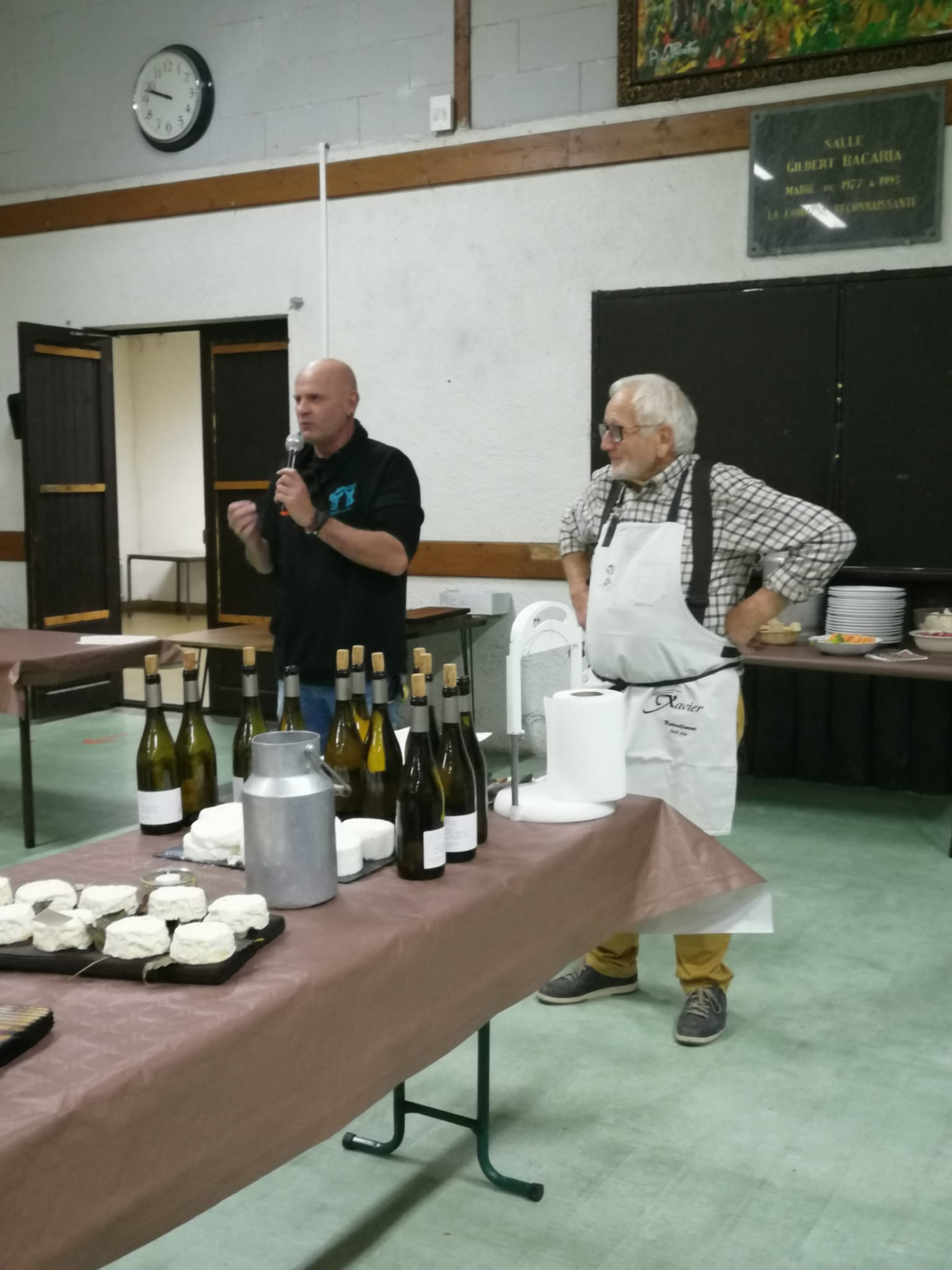 A Fos le célèbre Maître Fromager Xavier éveille les papilles