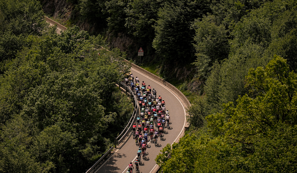 Giro 2024 Pogacar dynamite la première étape