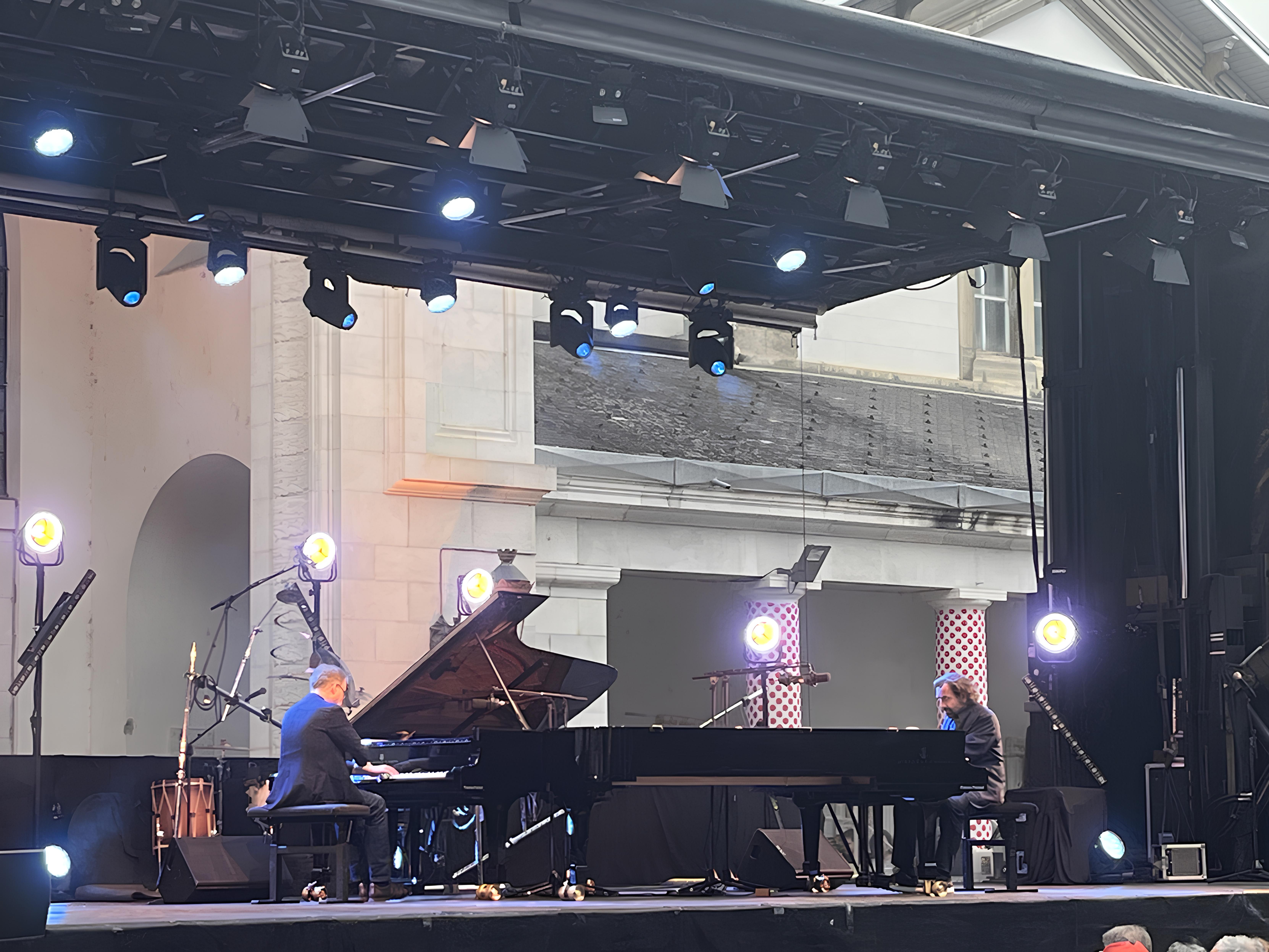 Luchon : Manoukian et Zygel manient les mots et les notes