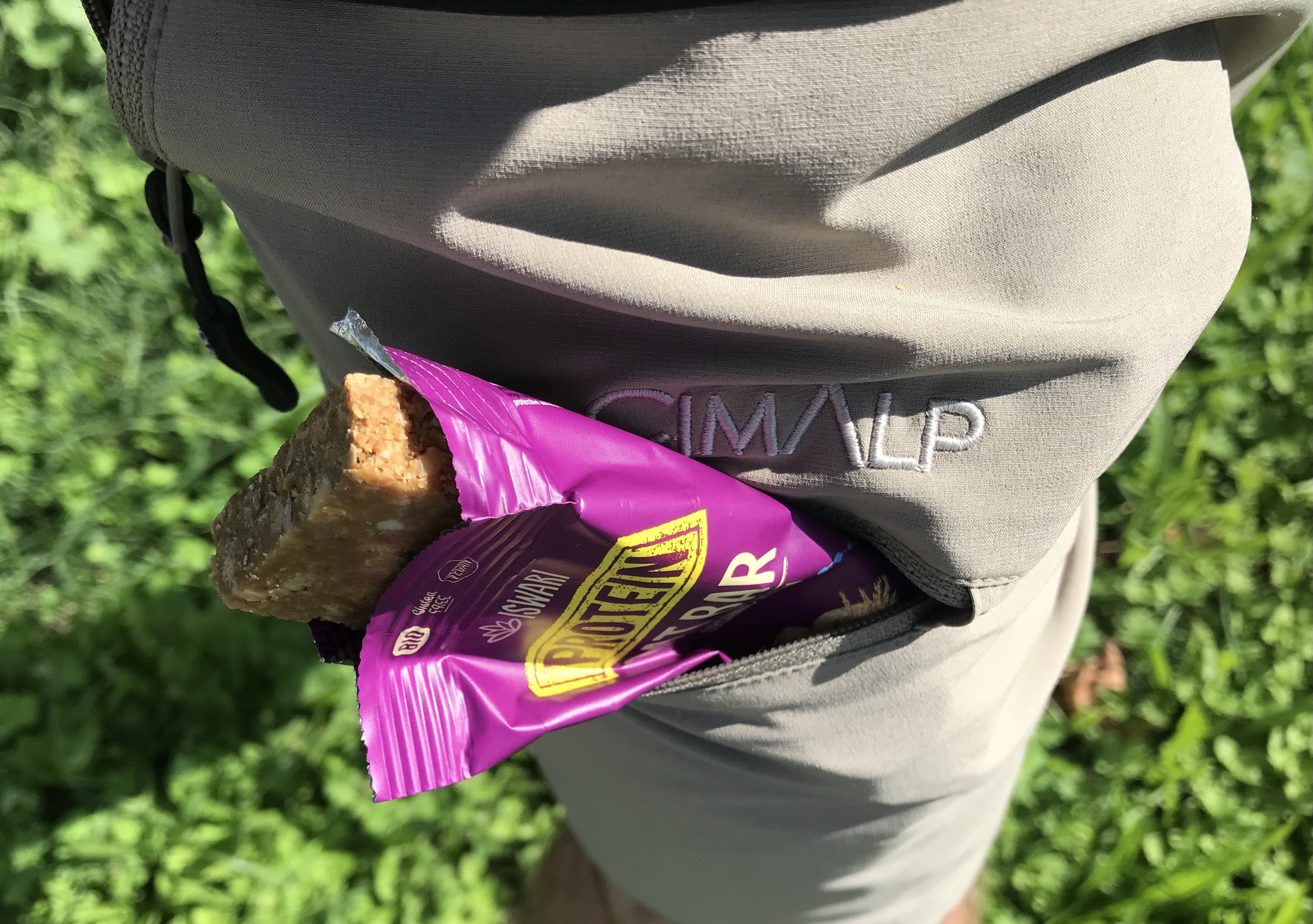 Iswari les barres bio d'avoine protéinées entre naturalité et douceur