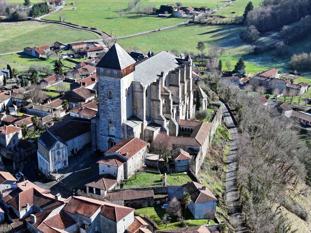 Saint-Bertrand-de-Comminges : le musée archéologique rouvre, la cathédrale appelle au secours