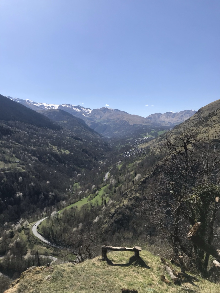 Sans voiture en Pyrénées : six randos qui démarrent à la gare de Luchon ou Marignac-Saint-Béat