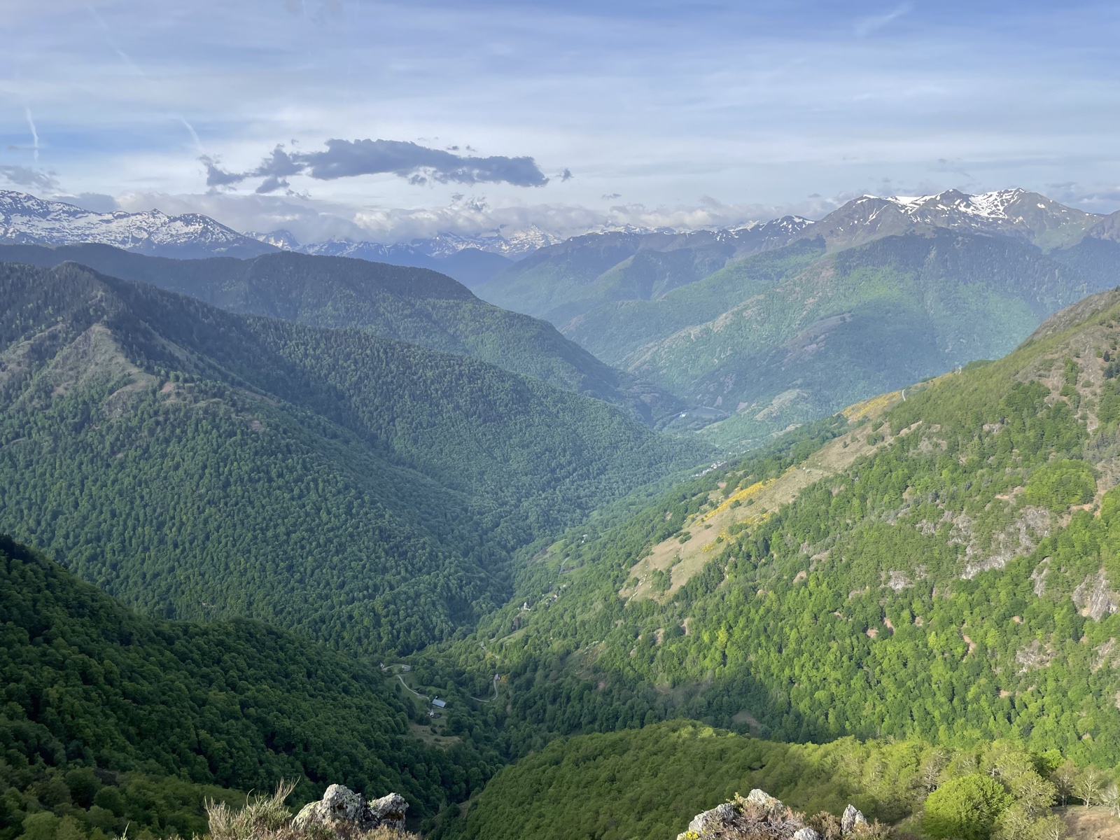 Pic de chaleur jusqu'à 35°C ce week-end : et si on filait au lac d'Oô en train à 1 € ? 90 ans des congés payés en Comminges