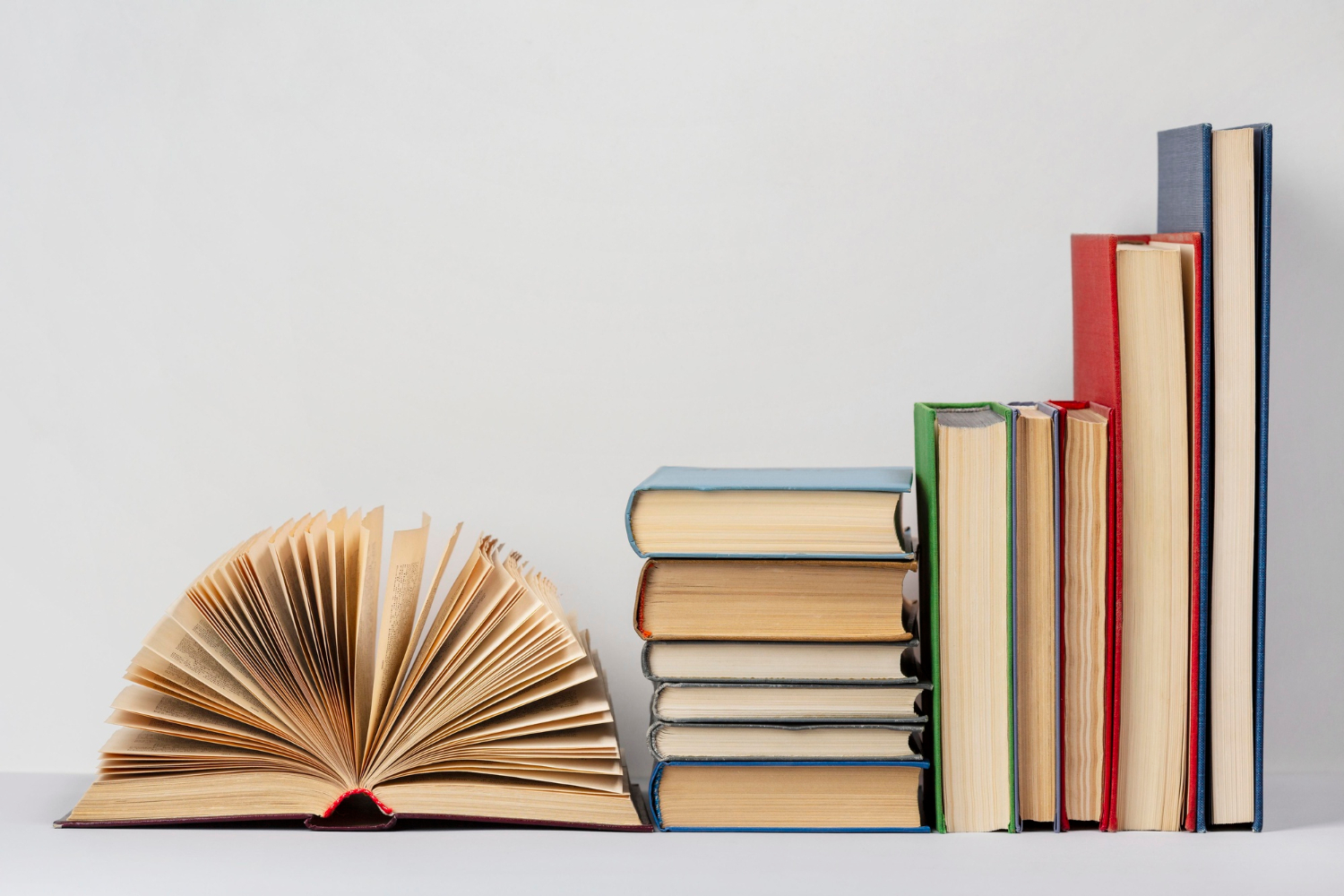 Top 3 des librairies en ligne pour livres français avec livraison internationale