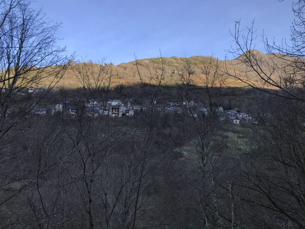 Vue sur le village de Melles