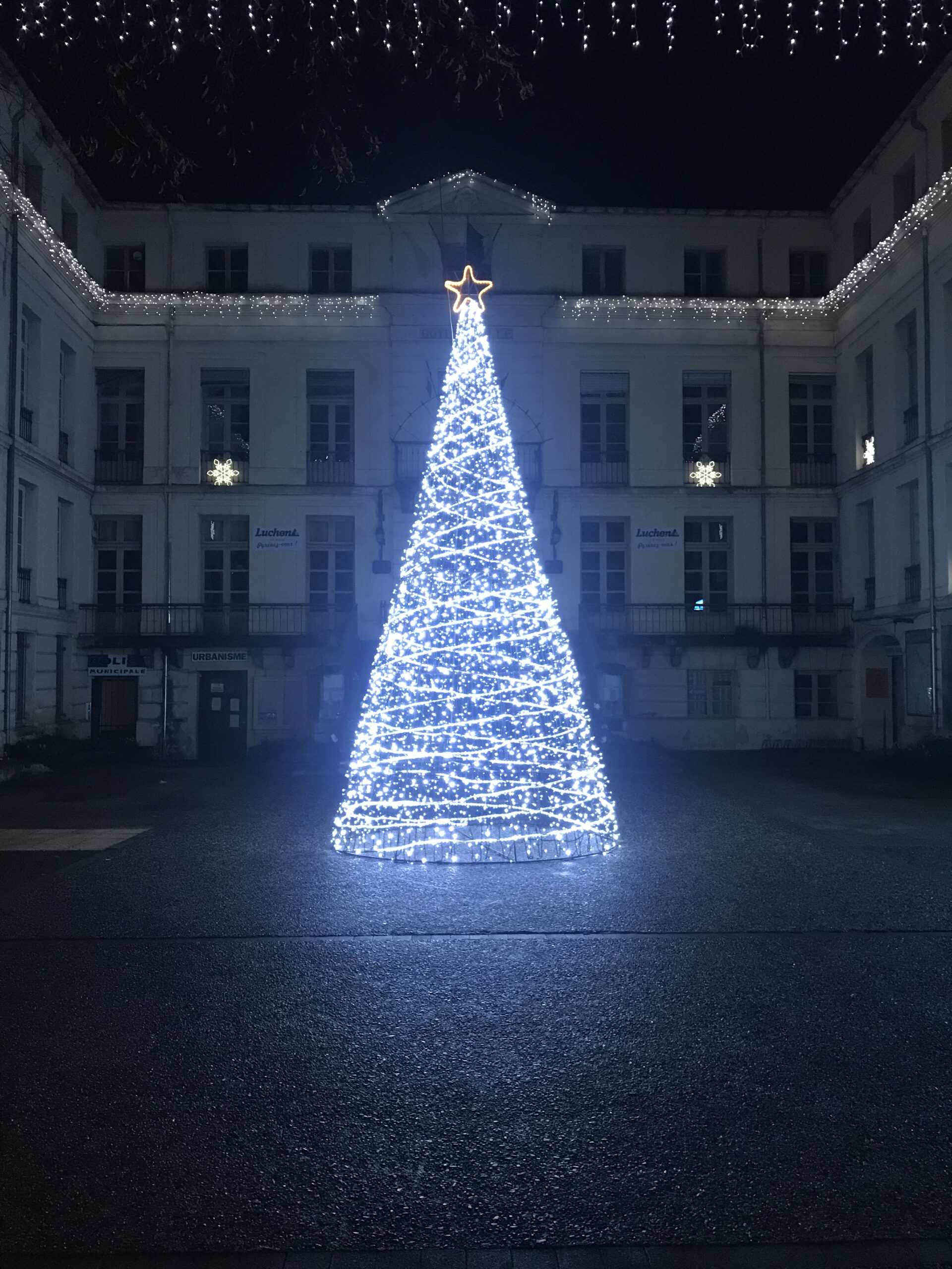 Marché et concerts de Noel Luchon