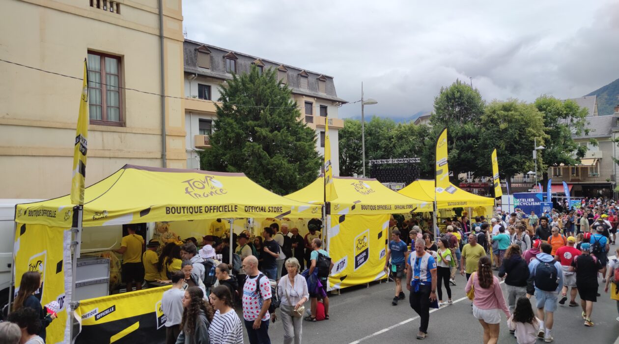 Stand Tour de France Luchon