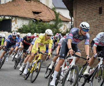 Van Der Poel étape 2 tour de france 2025