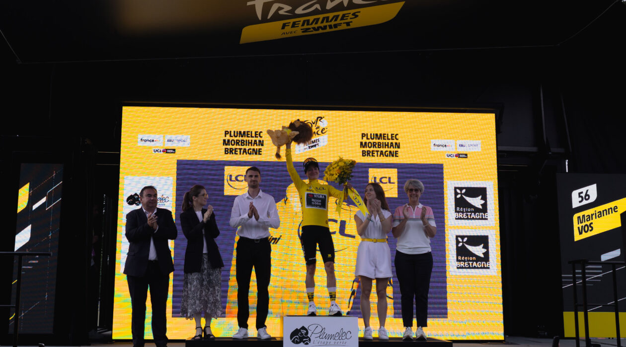 Vos Marianne premier maillot jaune tour de France femmes 2025