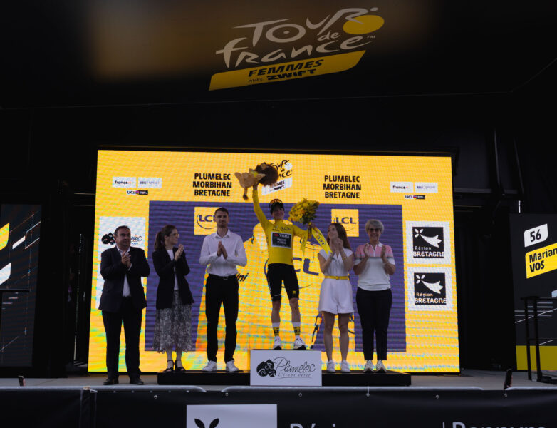 Vos Marianne premier maillot jaune tour de France femmes 2025