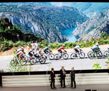LA VUELTA 2025 J-10