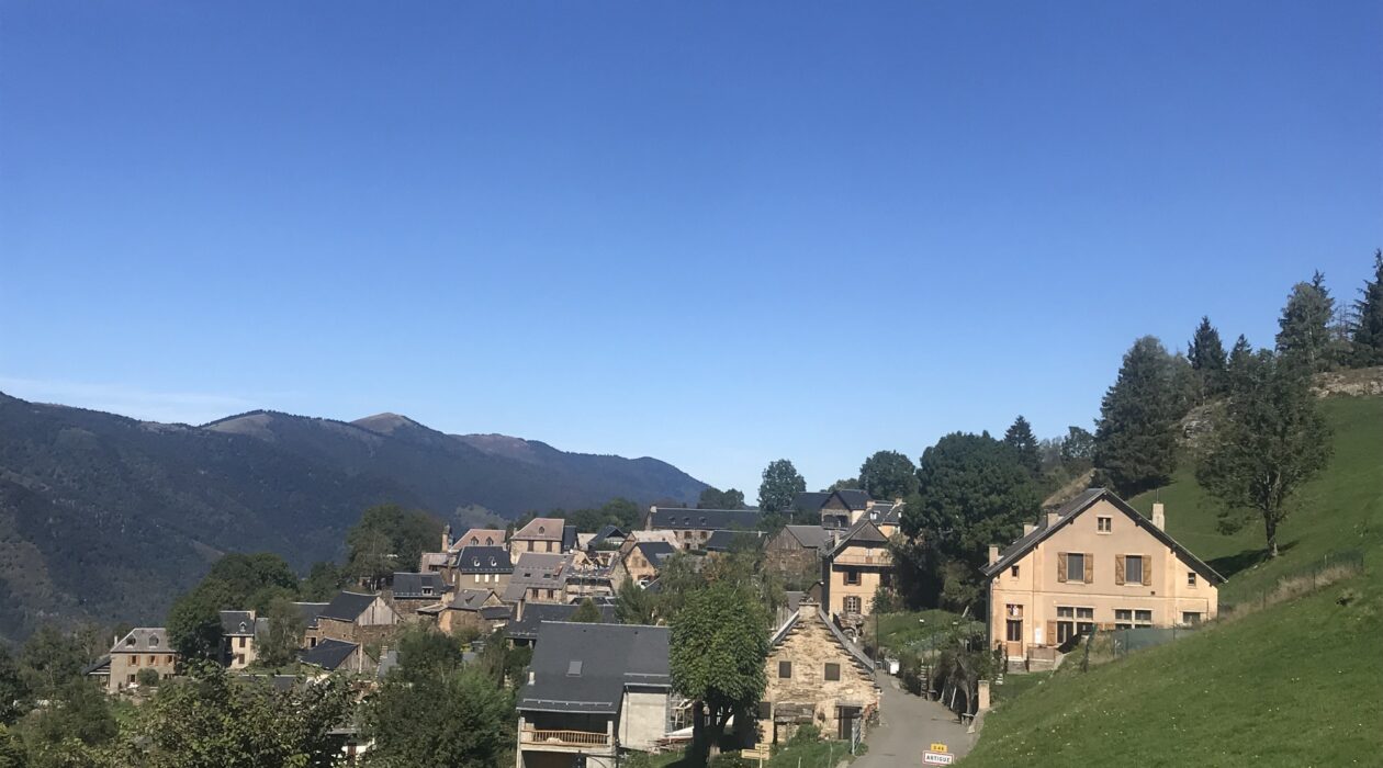 Artigue Village Luchon